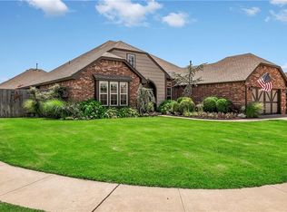 11100 NW 103rd St, Yukon, OK 73099