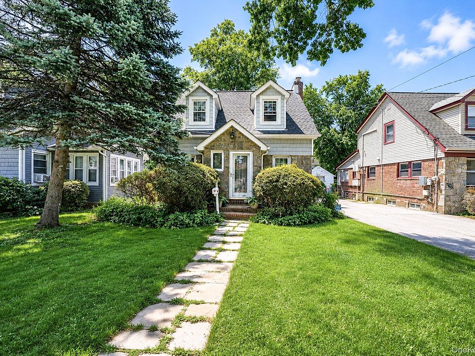 1st image of 850 Linden Avenue
