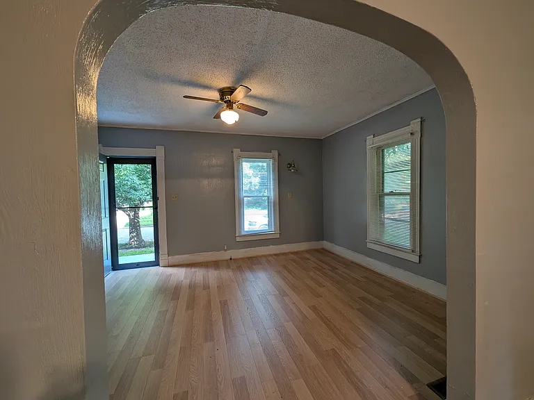 509 N 9th St — Photo 34