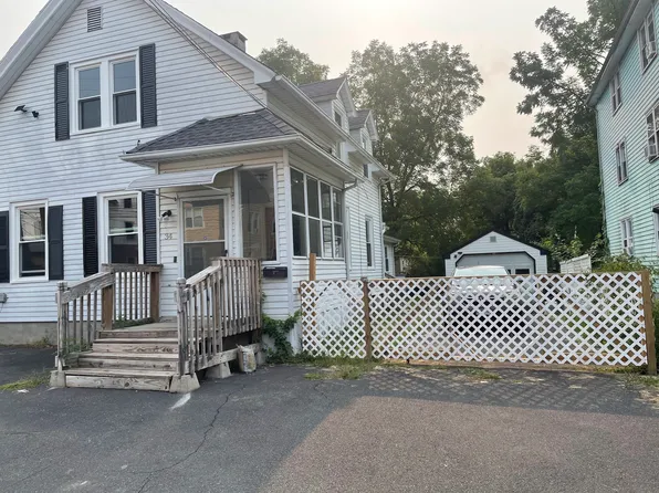 34 Wakefield Ct, New Britain, CT 06053