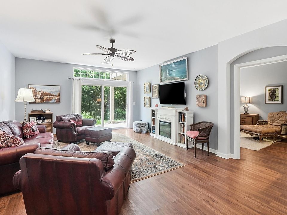 1st image of 449 Southwind Ln