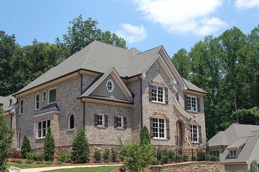 New 5 BR home built by award winning John Willis Homes. Great floor plan!!