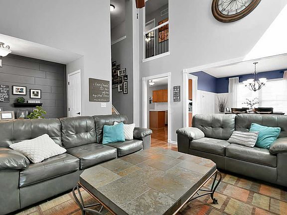 4th image of 8632 Smokey Hollow Dr