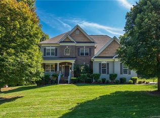 176 Herons Gate Dr, Mooresville, NC 28117