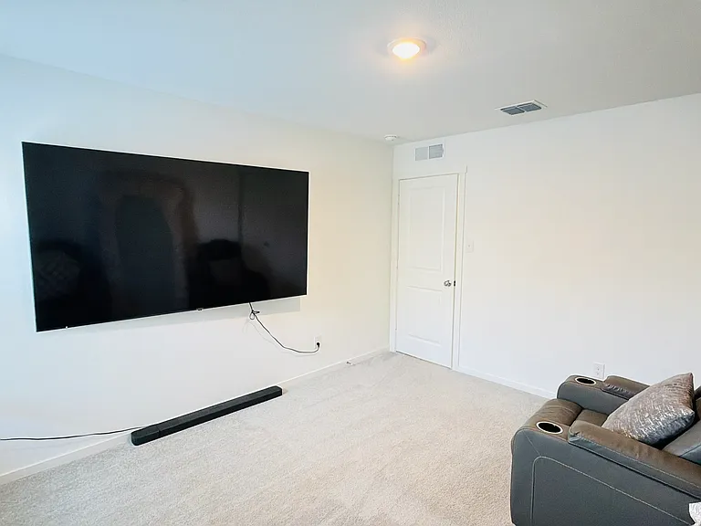 217 Adelina Dr — Photo 19