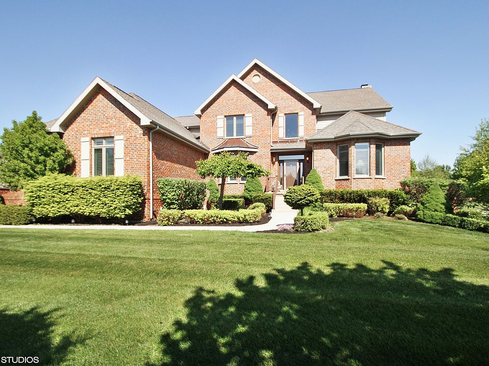 1st image of 1088 Country Ln