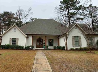 2446 Nottingham Rd, Jackson, MS 39211