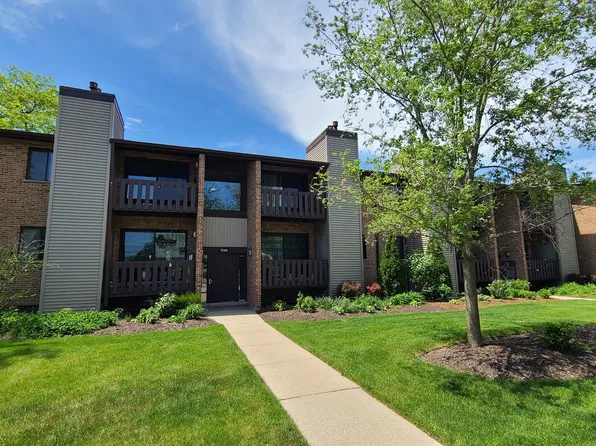 7548 Clarendon Hills Rd APT 1B, Willowbrook, IL 60527