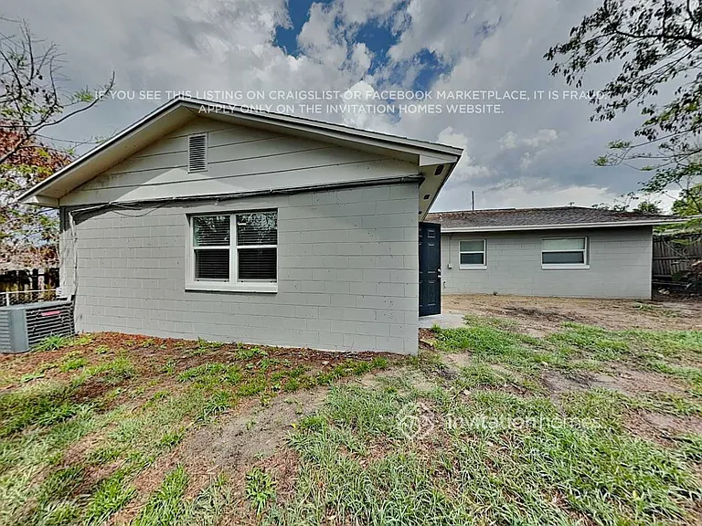 1720 Newton St — Photo 18