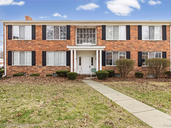 29484 Hoover Rd, Warren, MI 48093