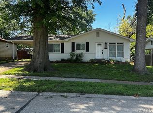 6705 Lightwood Dr, Hazelwood, MO 63042
