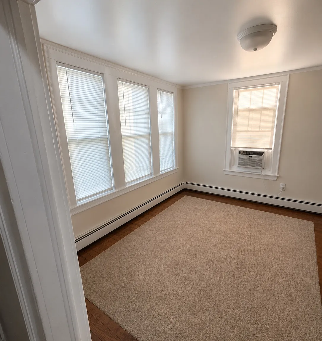1 bed, 1000 sqft, $2,000 — Photo 2