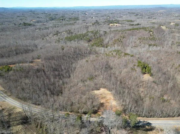 Seven Island Rd, Danbury, NC 27016