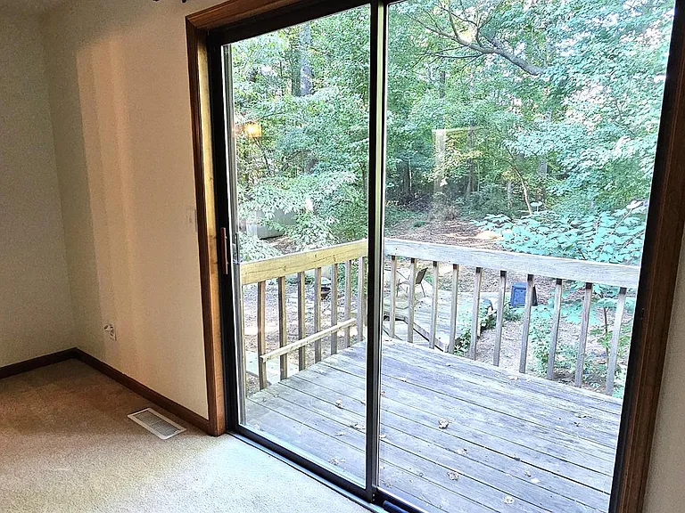5053 Mackinac Dr — Photo 33