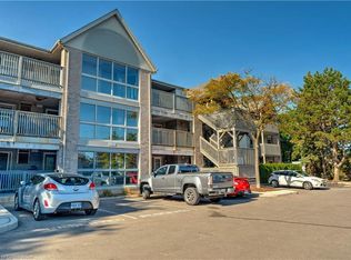 2040 Cleaver Ave #104, Burlington, ON L7M4C4