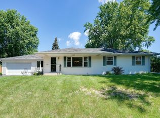 3618 W 88th St, Bloomington, MN 55431