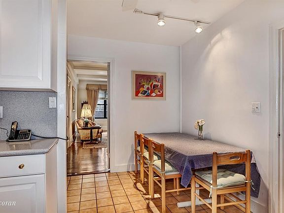 4th image of 1049 Park Ave #11B
