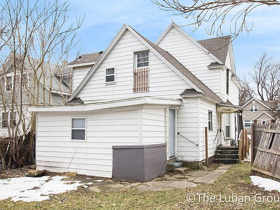 3rd image of 855 Oakhill St SE