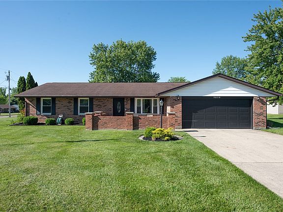 2nd image of 3839 Bayberry Dr