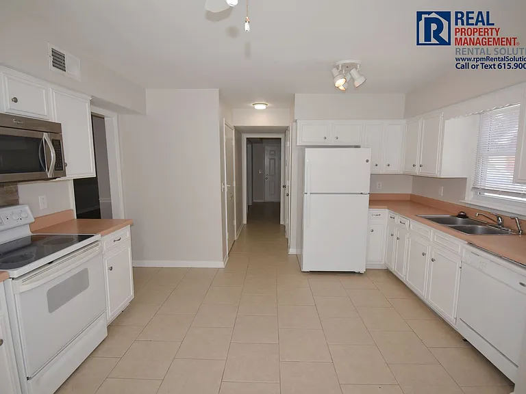 1818 Lexington Trce — Photo 9