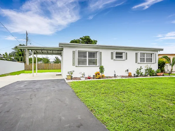 5737 Cinnamon Drive, West Palm Beach, FL 33415