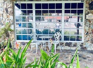 2021 SW 23rd Ter, Fort Lauderdale, FL 33312