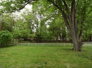 152 Harrow Rd, Westfield, NJ 07090