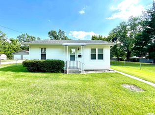 605 Ridge St, Carterville, IL 62918
