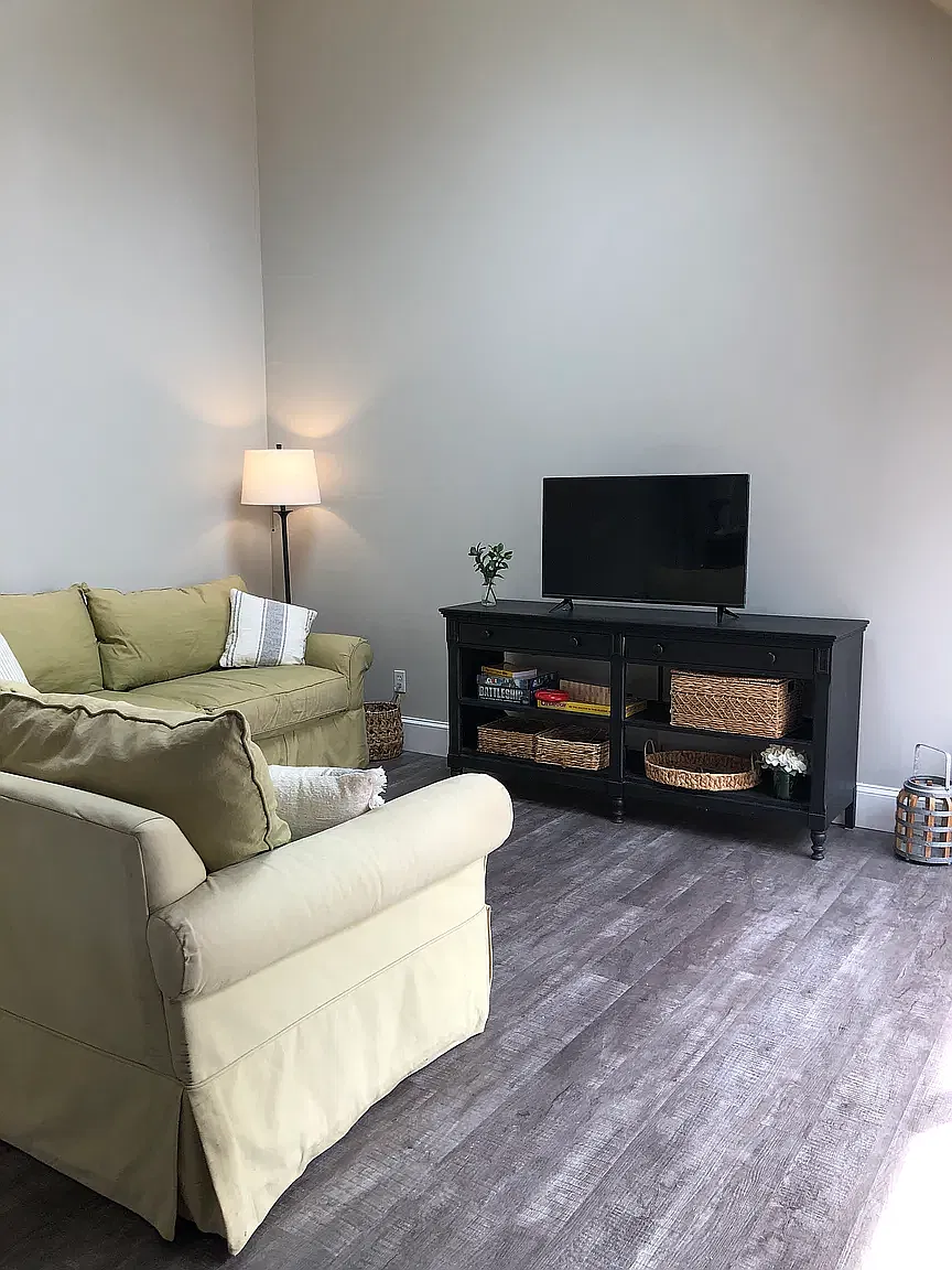 2 bed, 1034 sqft, $2,800 — Photo 3