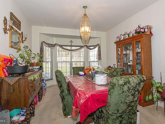 4th image of 5311 Melwood Park Ave