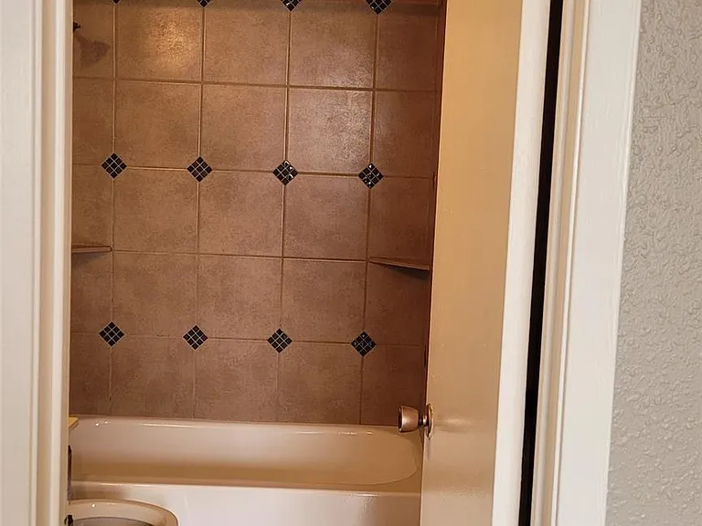 8804 Schick Rd #C — Photo 24