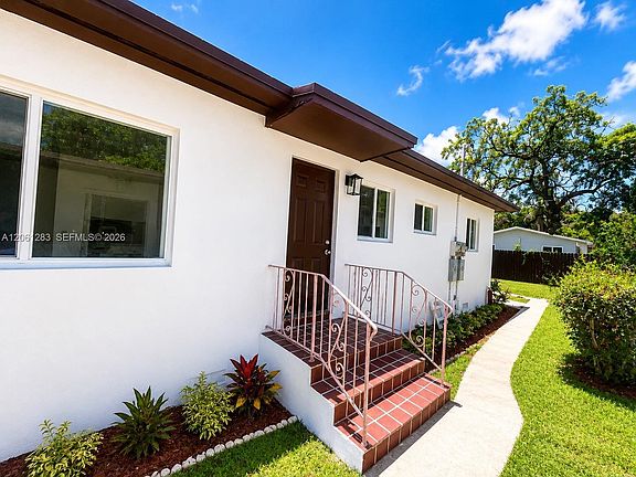 4th image of 760-762 NW 52nd St
