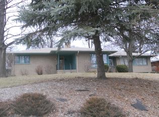 2485 Circle Dr, Ottawa, IL 61350