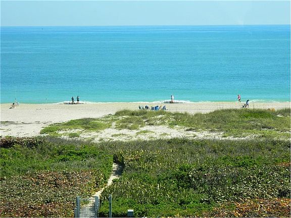 3rd image of 1480 Ocean Dr