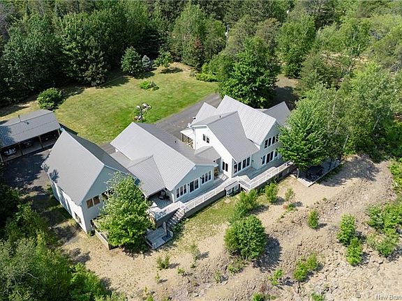 3rd image of 72 Cottage Rd
