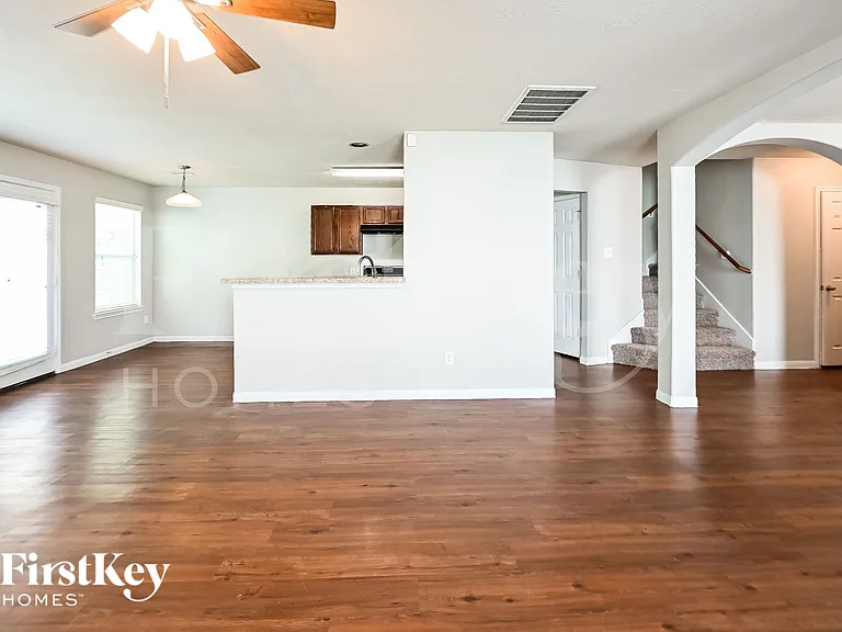 15402 Bammel Oaks Ct — Photo 3