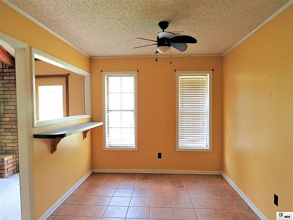 3rd image of 6415 Diamond Head Dr