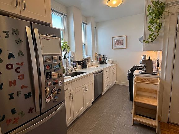 3rd image of 1382 5th Ave #3