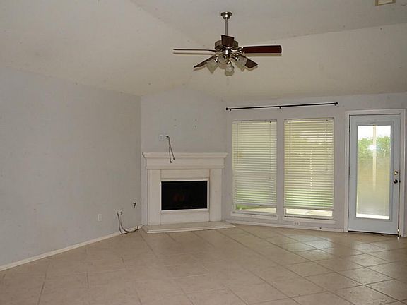 3rd image of 16219 Whitesage Ct