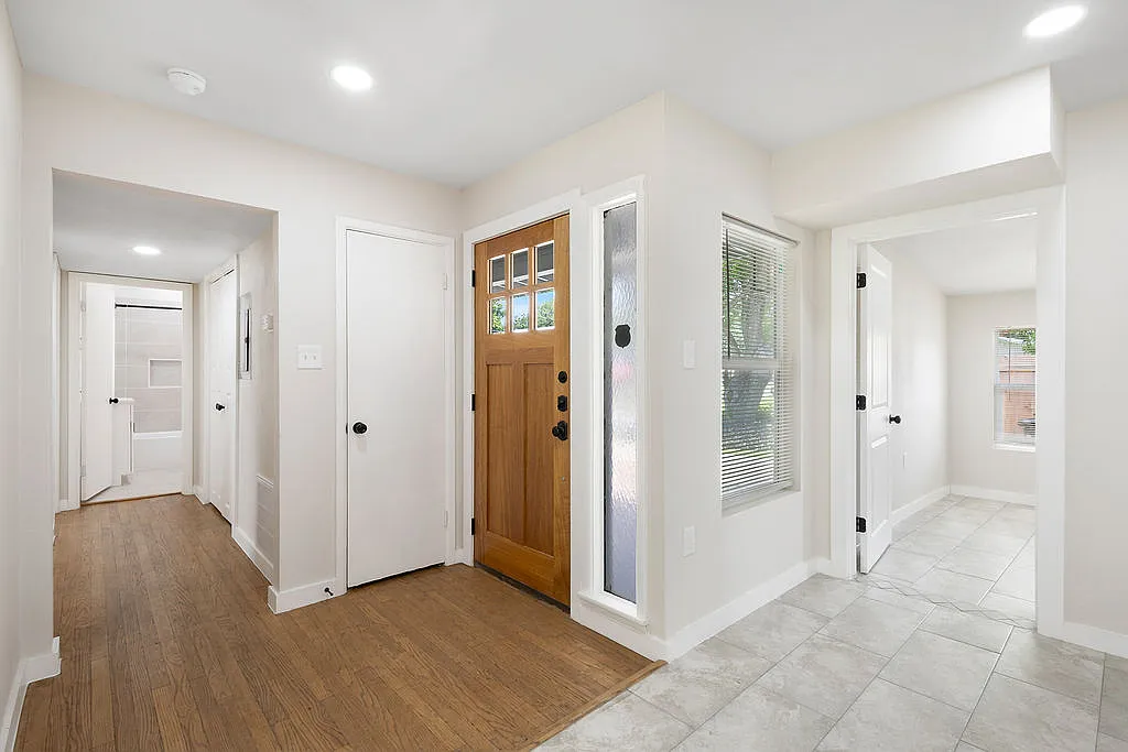 4 bed, 1630 sqft, $1,950 — Photo 3
