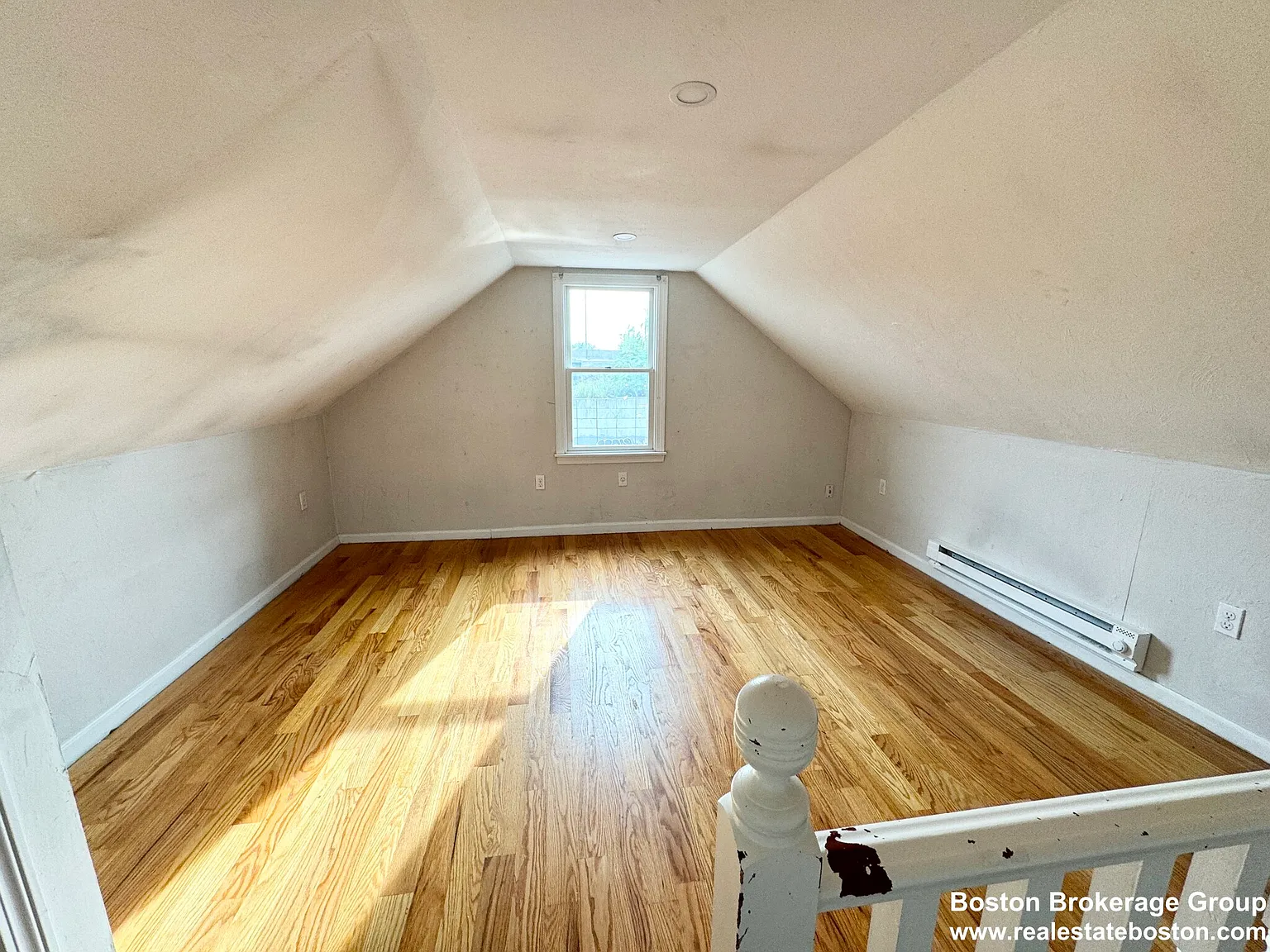 185 Sydney St — Photo 3