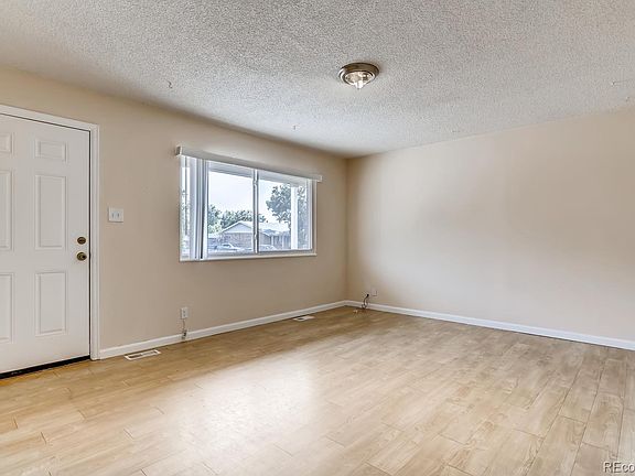 4th image of 14921 Pensacola Pl