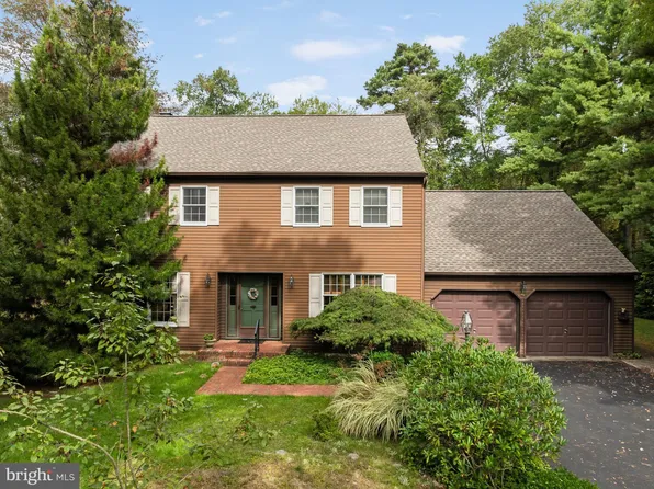 4 Sherwood Dr, Medford, NJ 08055