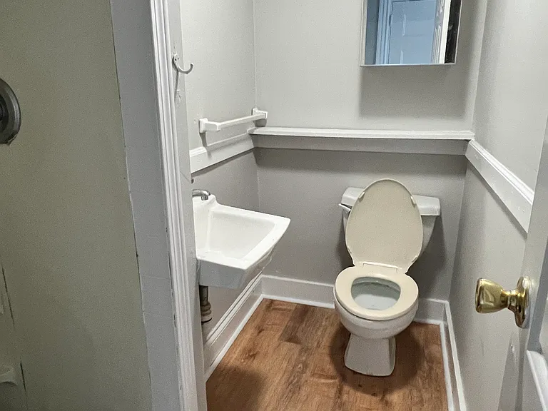 83 Englewood Ave #7 — Photo 13