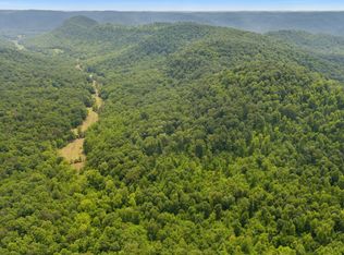 275 Horns River Rd, Irvine, KY 40336