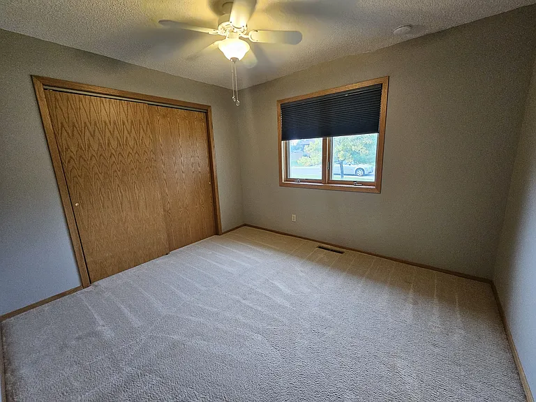 604 Tanager Ct — Photo 14
