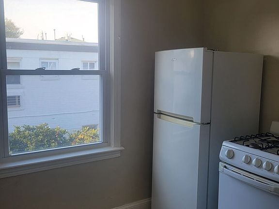 5th image of 2013 E Ocean View Ave APT F