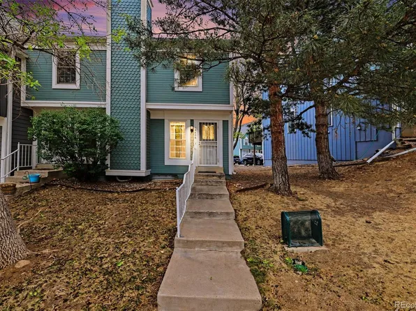 10406 W Dartmouth Avenue, Lakewood, CO 80227