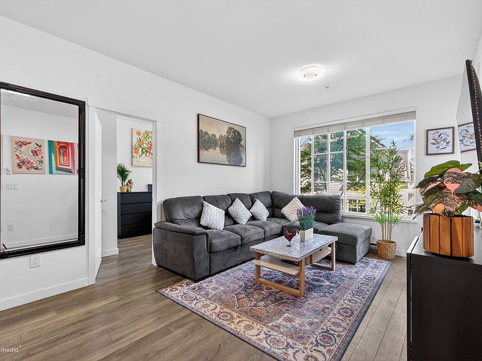 1st image of 13623 81a Ave #115
