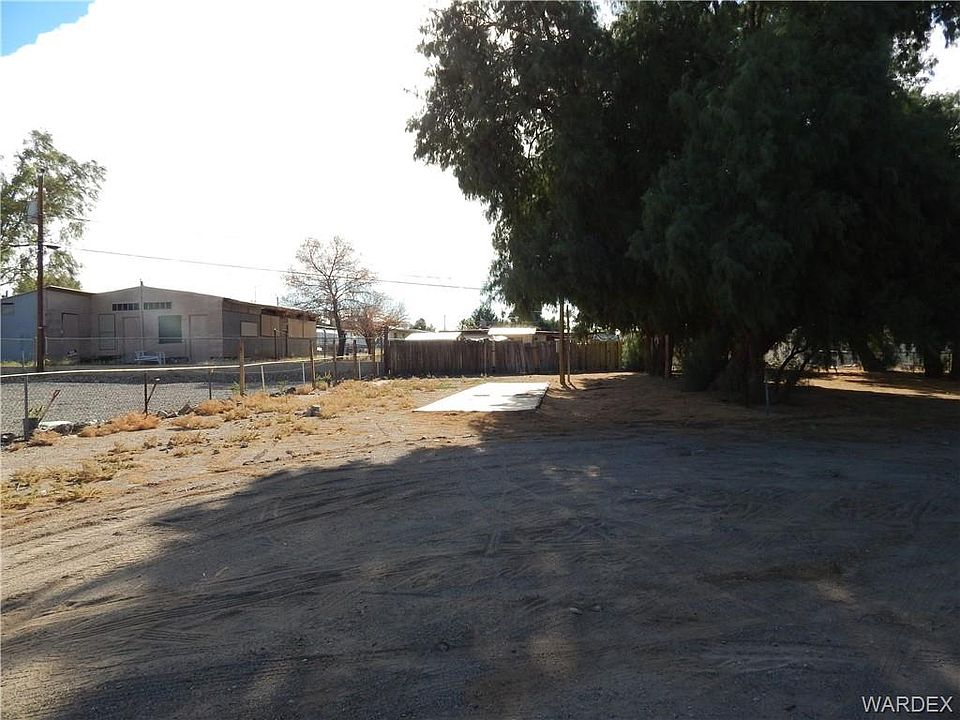 2nd image of 1902 Sea Breeze Ln